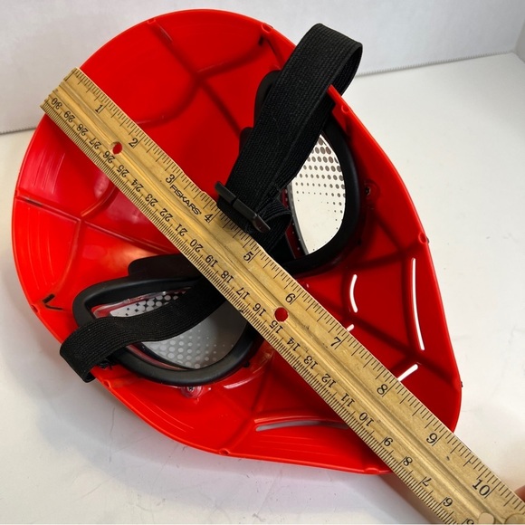 MARVEL Spiderman Mask Hard Plastic with Adjustable Strap Red 2018 Hasbro - Picture 5 of 7